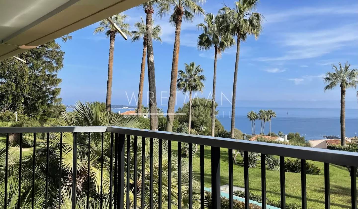 Apartment with terrace Cannes