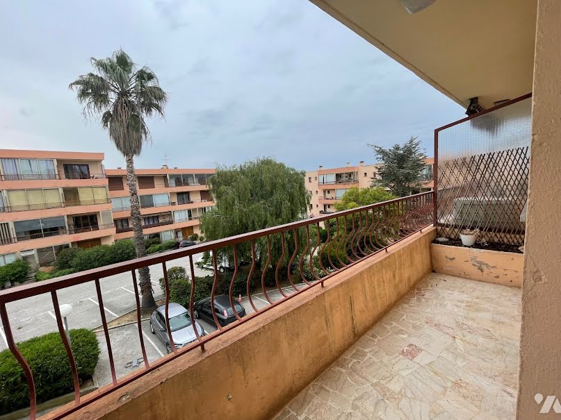 Vente appartement 3 pièces 57 m² à Sanary-sur-Mer (83110), 160 000 €