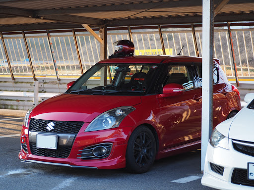 スイフトスポーツ Zc32sの愛車紹介 スイフトスポーツ 小さな車 大きな未来 スズキ です オイル漏らしedition もうすぐ免停に関するカスタム メンテナンスの投稿画像 車のカスタム情報はcartune