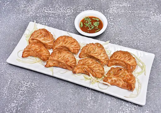 Chicken Fried Momos [8 Pieces]