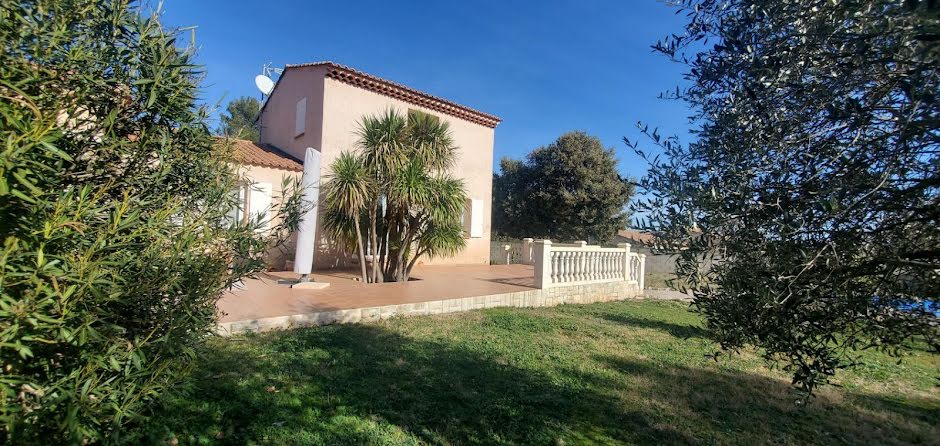 Vente villa 5 pièces 221 m² à Saint-Maximin-la-Sainte-Baume (83470), 890 000 €