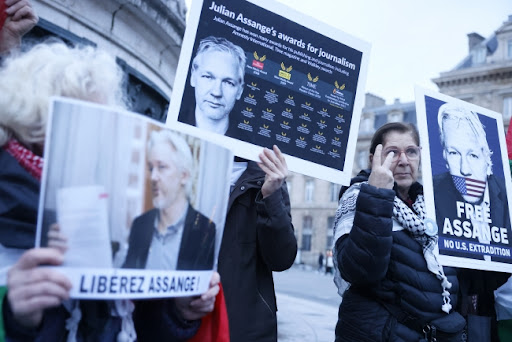 Prekinuta rasprava o mogućem izručenju Džulijana Asanža SAD