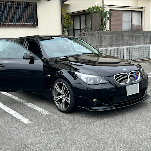 5シリーズ セダン 525i