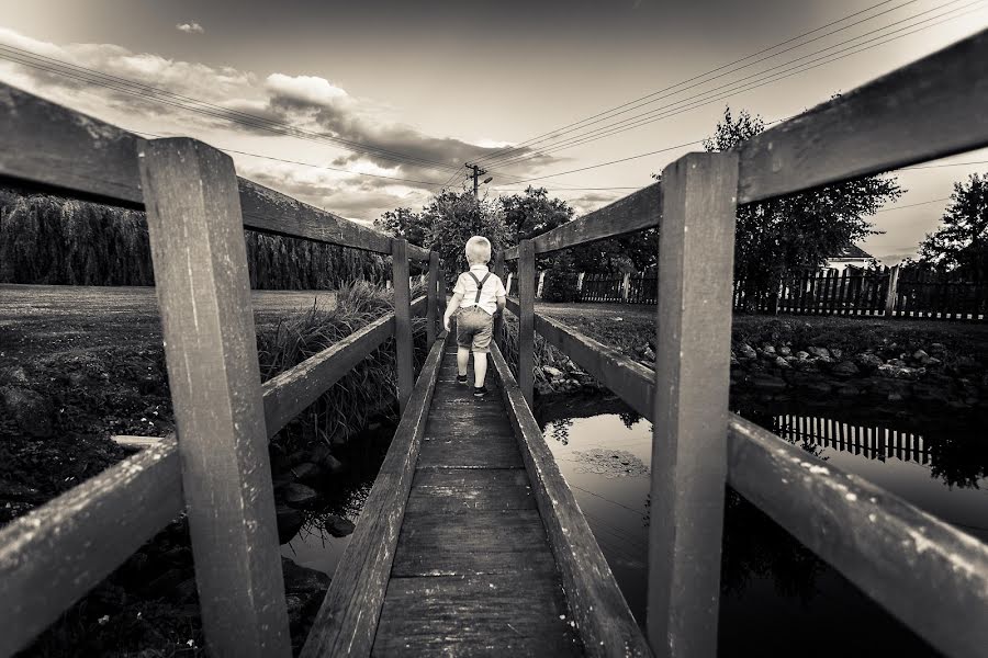 Huwelijksfotograaf Tóth Viktor Tóth (tolyaasch). Foto van 6 september 2018