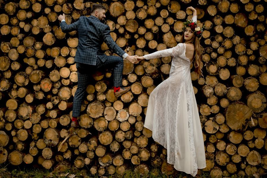 Fotografo di matrimoni Wojtek Hnat (wojtekhnat). Foto del 11 aprile 2020