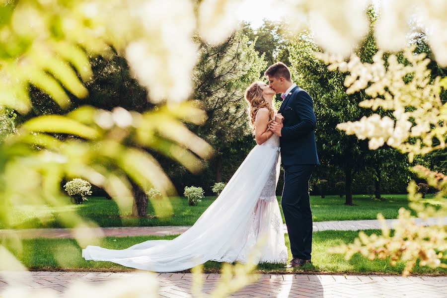 Fotógrafo de bodas Yuliya Balanenko (depechemind). Foto del 11 de julio 2018