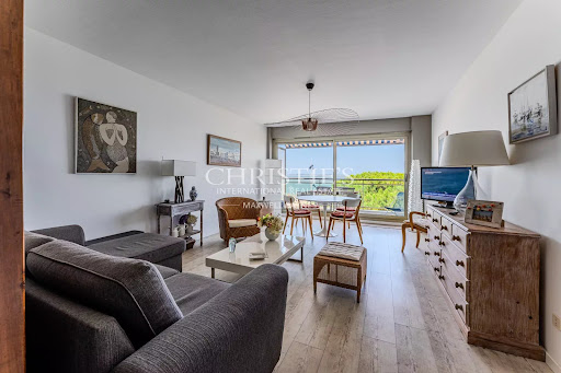 Apartment with terrace 3