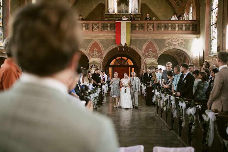 Svadobný fotograf Ákos Hunyicska (hunyi). Fotografia publikovaná 25. novembra 2022