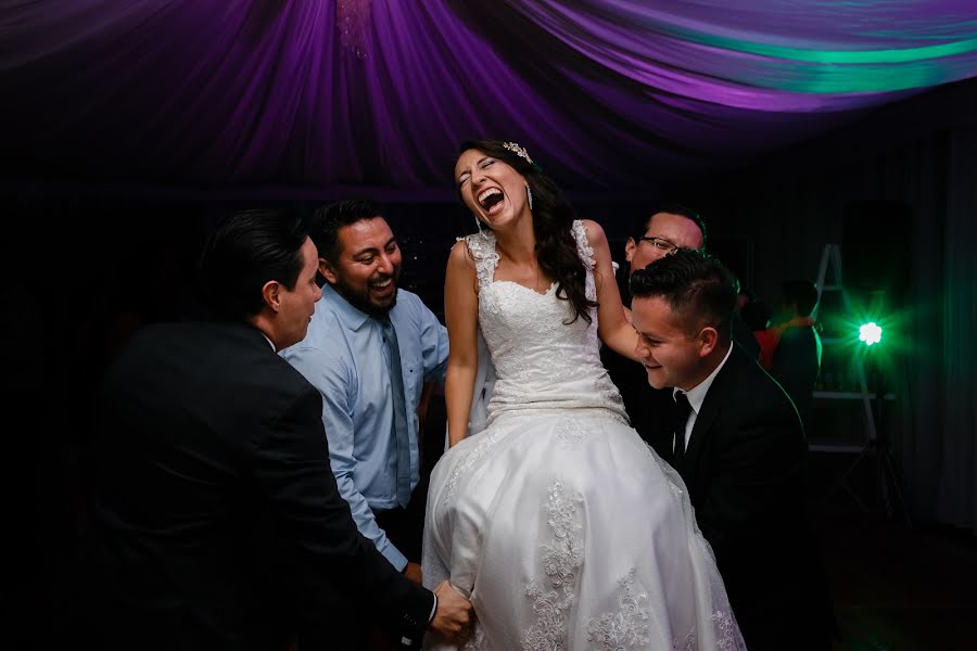 Wedding photographer Viviana Calaon (vivianacalaonm). Photo of 31 January 2018