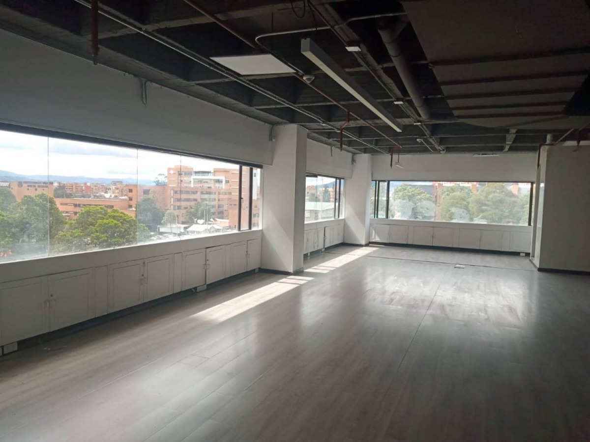 Oficina En Arriendo - Chico Navarra, Bogota