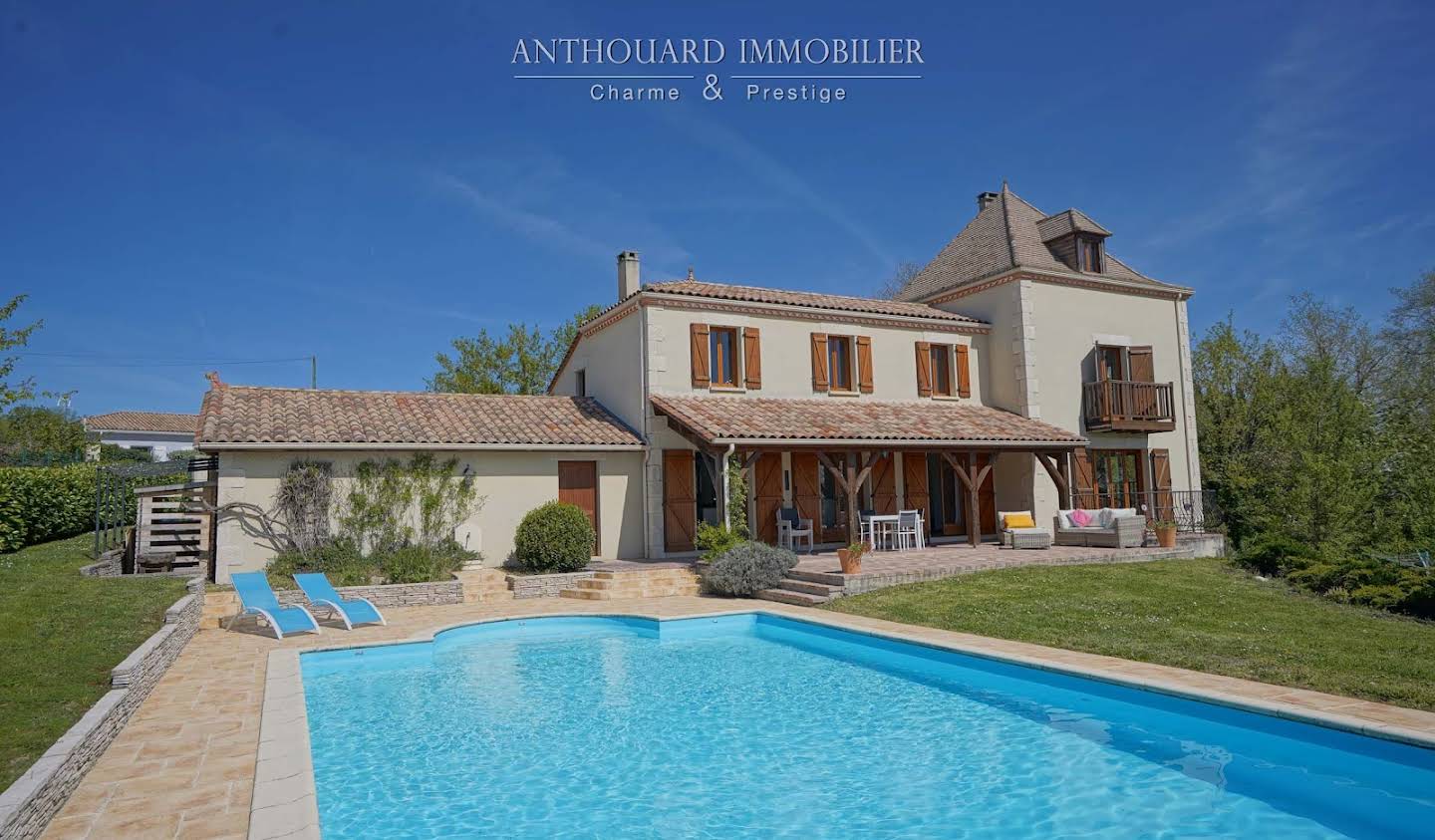 Maison avec piscine et jardin Eymet