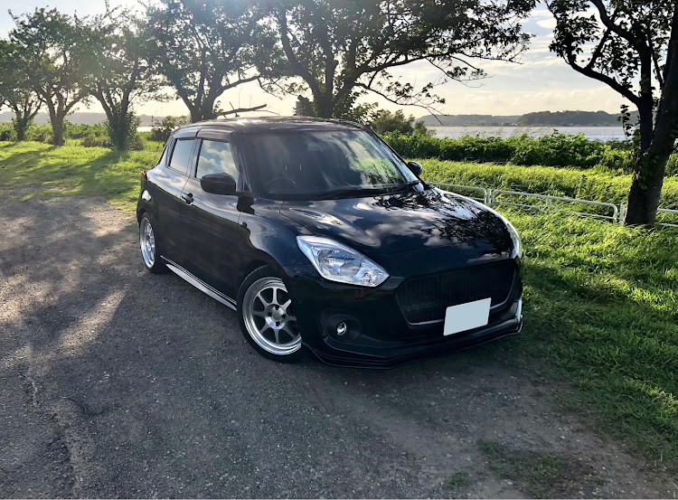 スイフトのスイフト・zc83s・素イフト・台風に備えて・養生テープ買いました...に関するカスタム事例の投稿画像1枚目