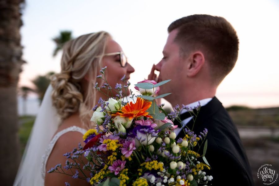 Wedding photographer Lucia Carrión Mercader (luciaallmyloving). Photo of 13 May 2019