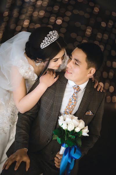 Photographe de mariage Nurbek Akhunbaev (onlineprofi). Photo du 31 mars 2018