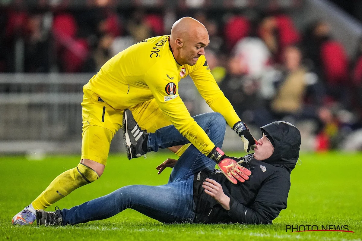 Le supporter du PSV qui a frappé le portier de Séville prend très très cher !