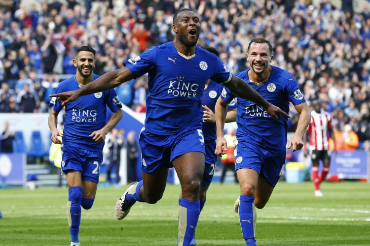 Het is feest in Leicester: bier, donuts, winst én al zeven punten los in titelstrijd