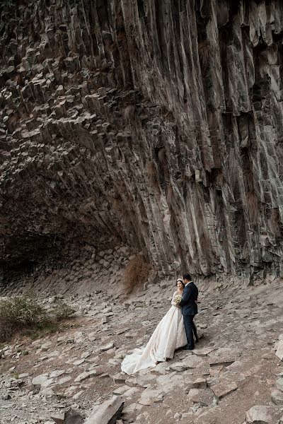 Fotógrafo de bodas Vage Mnacakanyan (vavik2006). Foto del 16 de enero 2023