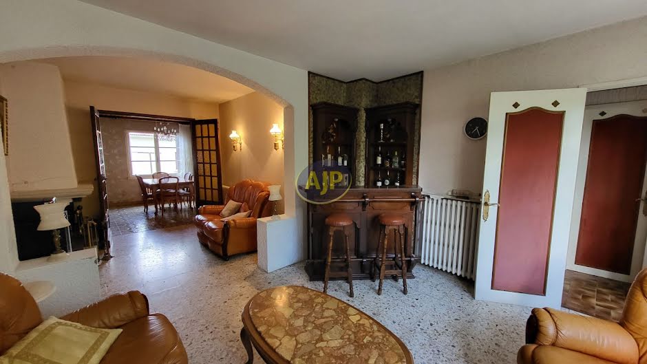 Vente maison 6 pièces 126 m² à Cenon (33150), 359 000 €