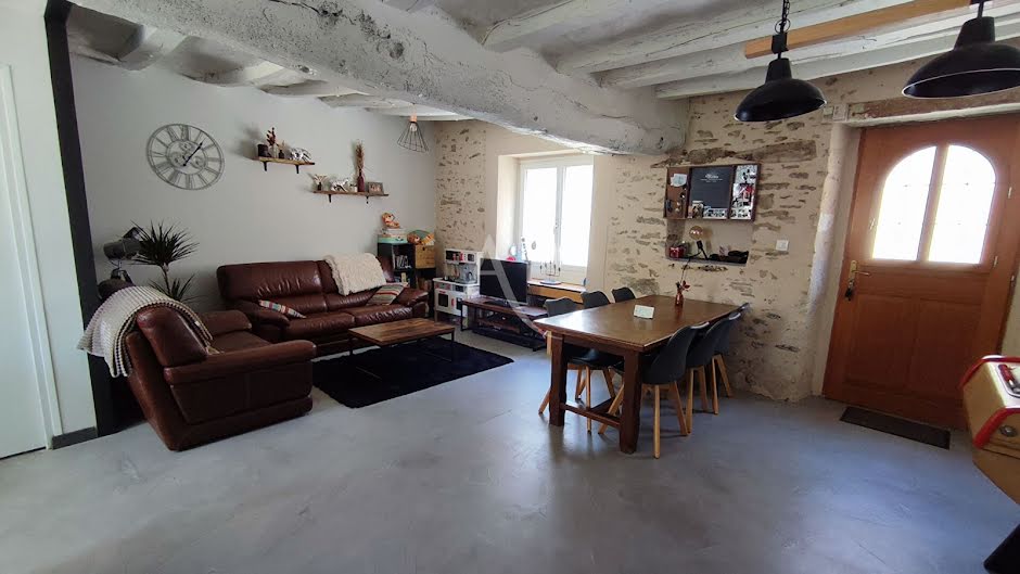 Vente maison 6 pièces 109 m² à Le Lion-d'Angers (49220), 283 300 €