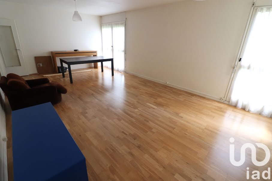 Vente appartement 5 pièces 87 m² à Avon (77210), 140 000 €