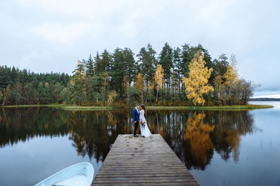 Bryllupsfotograf Valentin Puzanov (puzanov). Foto fra oktober 24 2017