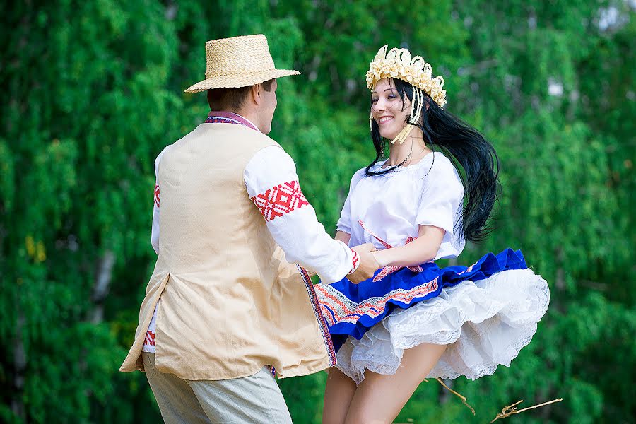 Wedding photographer Alesya Spiridonova (svadebnayapora). Photo of 23 October 2015