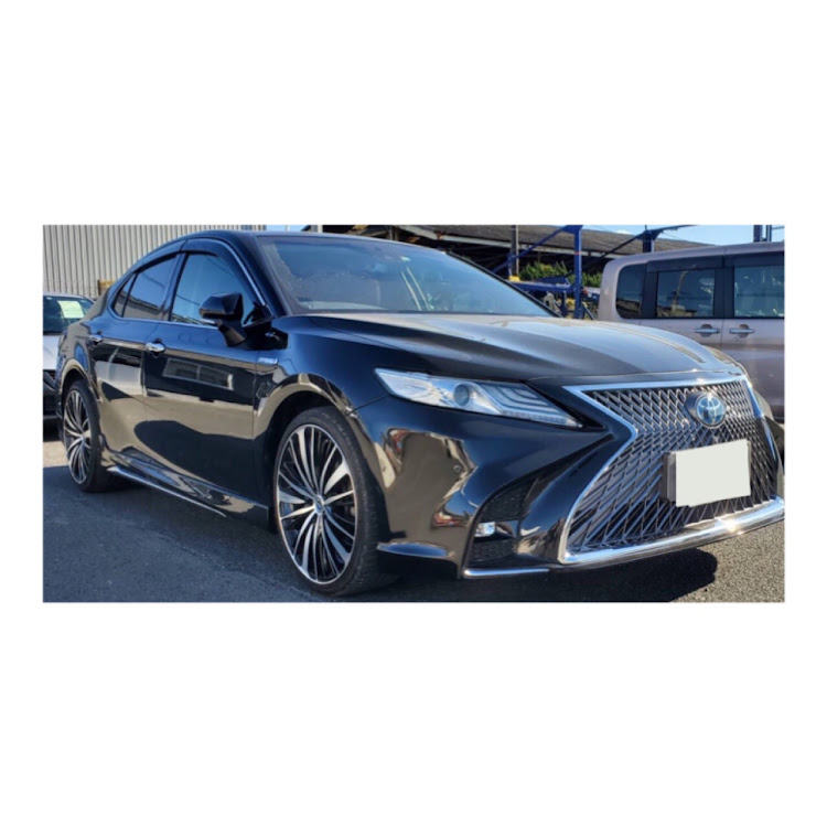 カムリのCAMRY・AXVH70・カムリ女子・セダン女子・Kagoshimaに関するカスタム事例の投稿画像1枚目