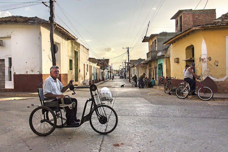 Triciclo a mano di Alessandro Mangione