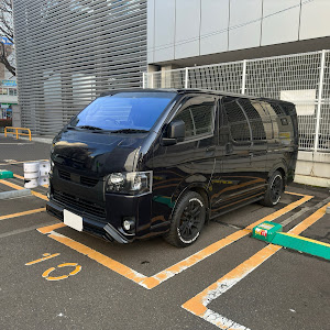 ハイエースバン GDH206V