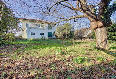 Maison avec terrasse 1