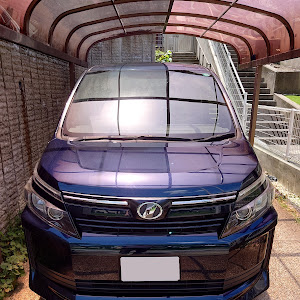 ヴォクシー ZRR80G