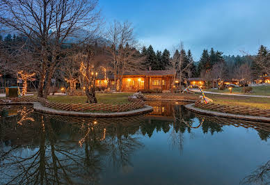 Maison avec piscine et jardin 1