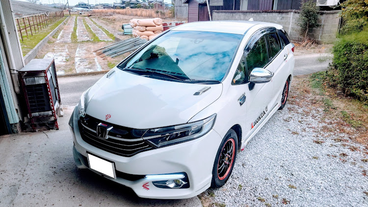 シャトルのこいつも愛車(≧∇≦)bに関するカスタム事例の投稿画像2枚目