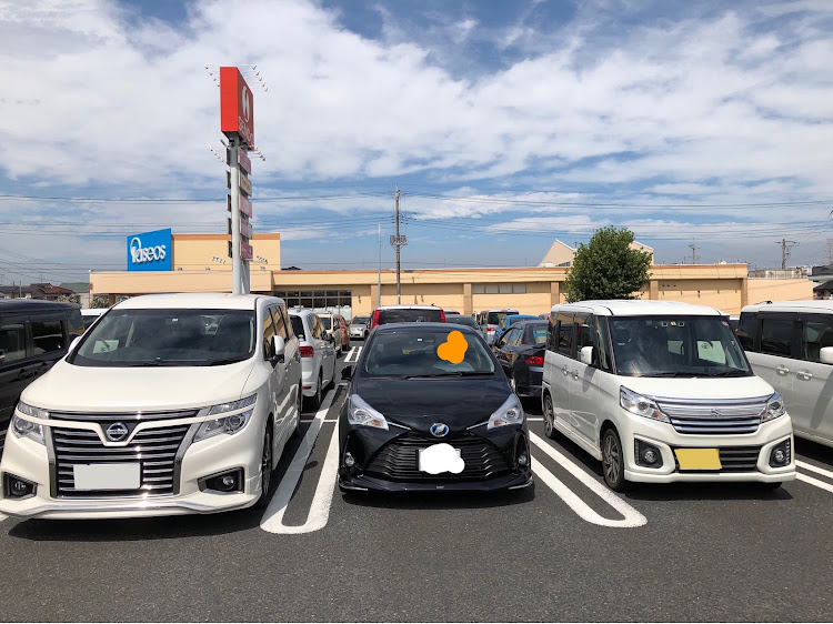 ヴィッツのドライブ・TE37に関するカスタム事例の投稿画像1枚目