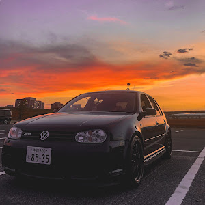 ゴルフ R32