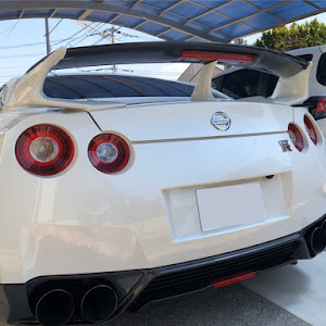 NISSAN GT-R R35