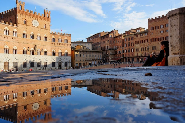 Sosta in piazza di olymca