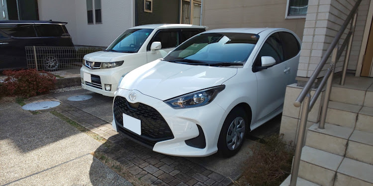 ヴィッツの字光式ナンバー愛好会・車検おわりました・大事な妻の誕生日に関するカスタム事例の投稿画像1枚目