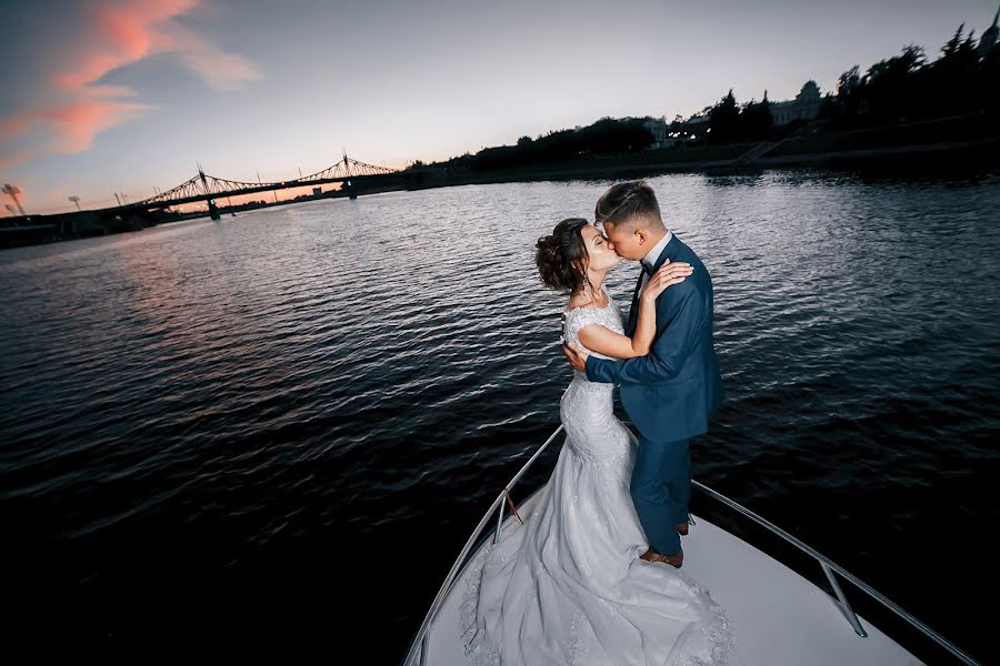 Fotógrafo de casamento Aleksandr Travkin (travkin). Foto de 28 de agosto 2016