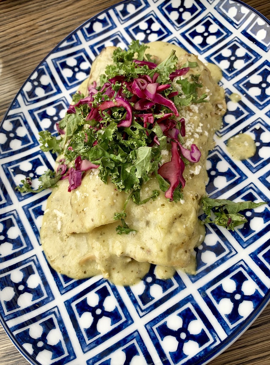 Chicken enchiladas with jalapeño cream sauce