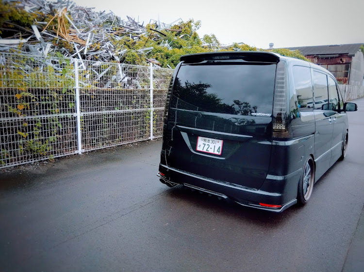 セレナの久しぶりに集まりたいっすね😎・今年は車検だー⤵️⤵️・ウラモジ☆ワークス・ひかるか工房・しおたくぼでぃ❤に関するカスタム事例の投稿画像2枚目