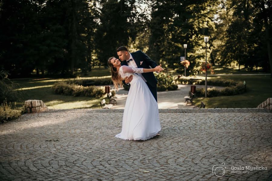 Fotografo di matrimoni Gosia Myslicka (gosiamyslicka). Foto del 18 giugno 2019