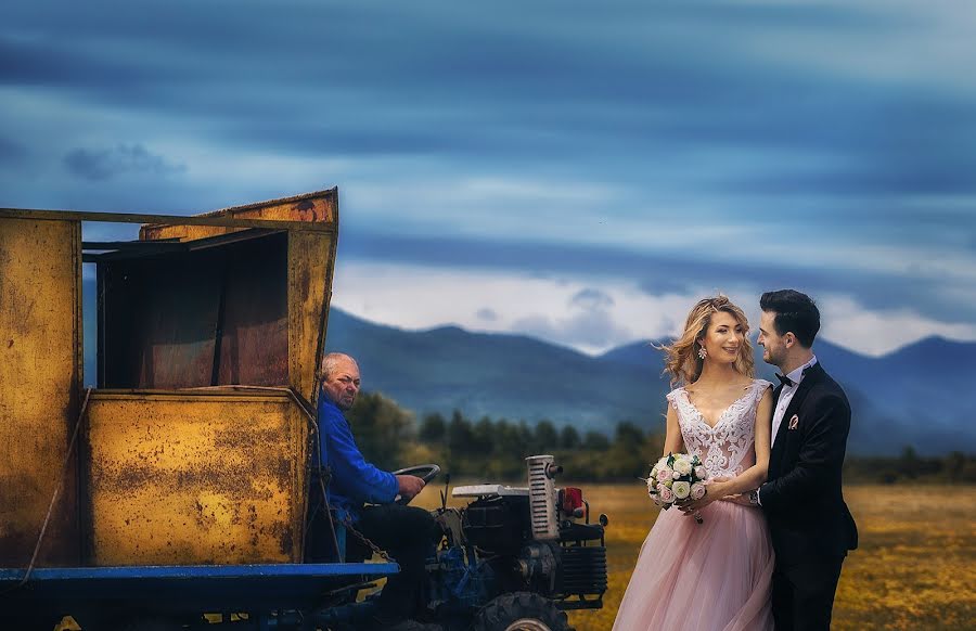 Fotógrafo de casamento Mocanu Cristian (grafixstudio). Foto de 9 de junho 2018