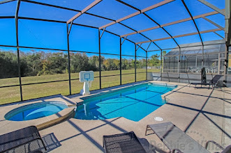 West-facing private pool and spa at this villa on the gated Highgate park in Davenport