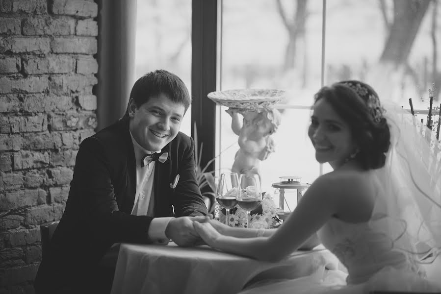 Wedding photographer Vladimir Vershinin (fatlens). Photo of 24 January 2016