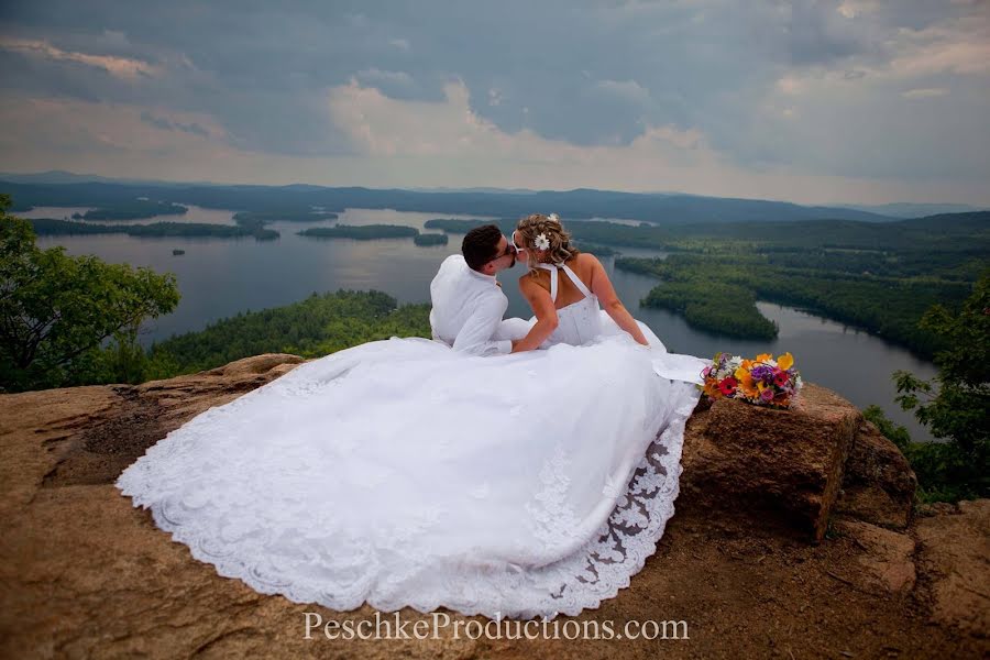 Fotógrafo de casamento Adam Peschke (adampeschke). Foto de 10 de março 2020