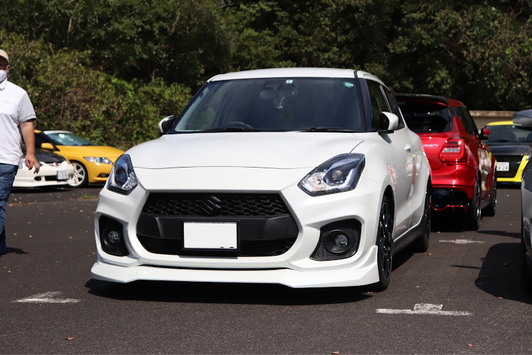 いおりさんが投稿したスイフトスポーツ・スイフトオフ・岡山スイフトオフ会に関するカスタム事例の投稿画像11枚目