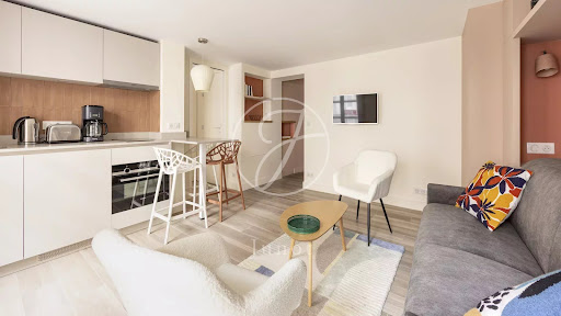 Apartment 5