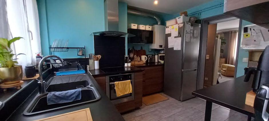 Location  appartement 4 pièces 80 m² à Pau (64000), 915 €