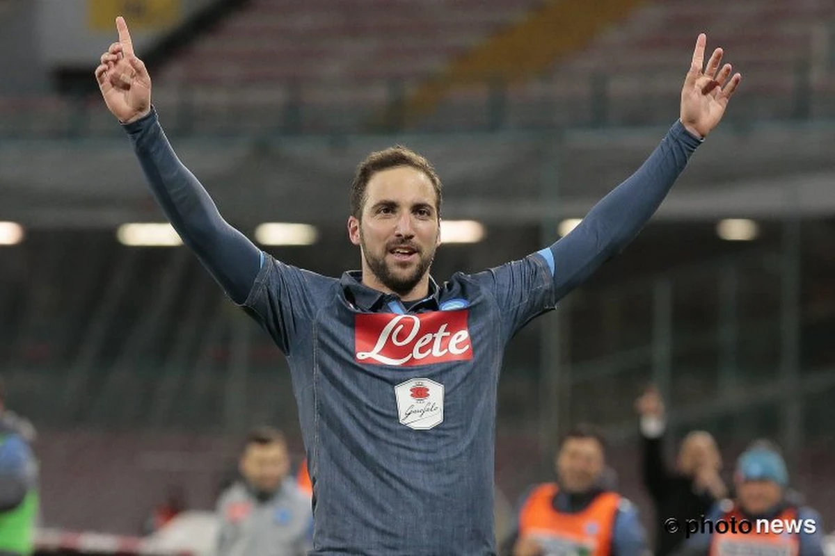 Higuain legt Inter over de knie en bezorgt Napoli de leidersplaats